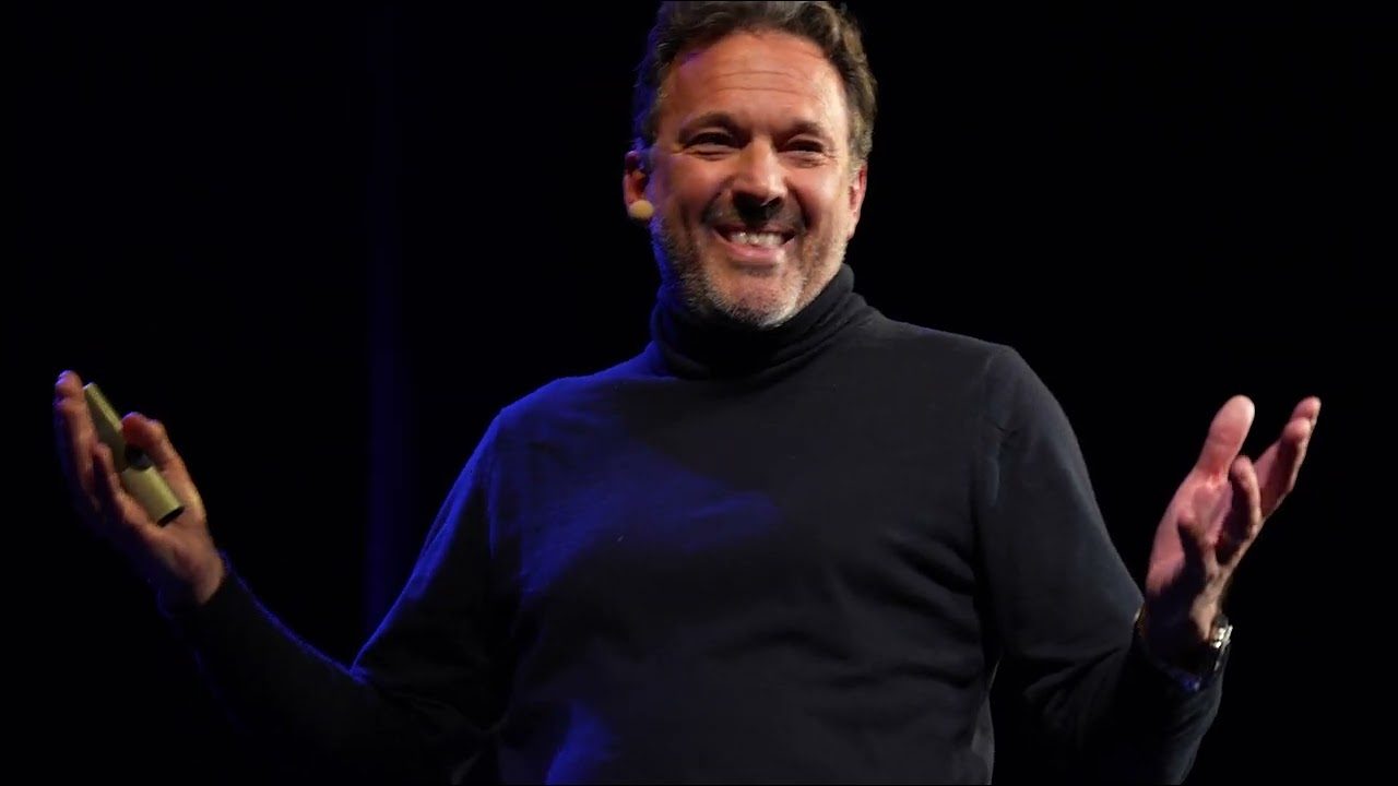 Laurent Pellet sur scène au Théâtre du Splendid